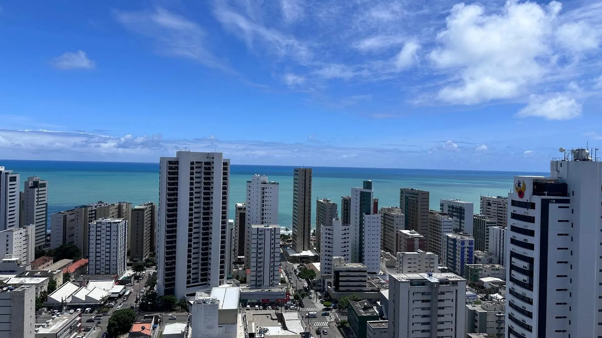 Flat Para 4 Pessoas Em Boa Viagem Com Piscina, Wifi 500Mbps, Localizado A 350 Metros Da Praia Recife 0*,  Brazil