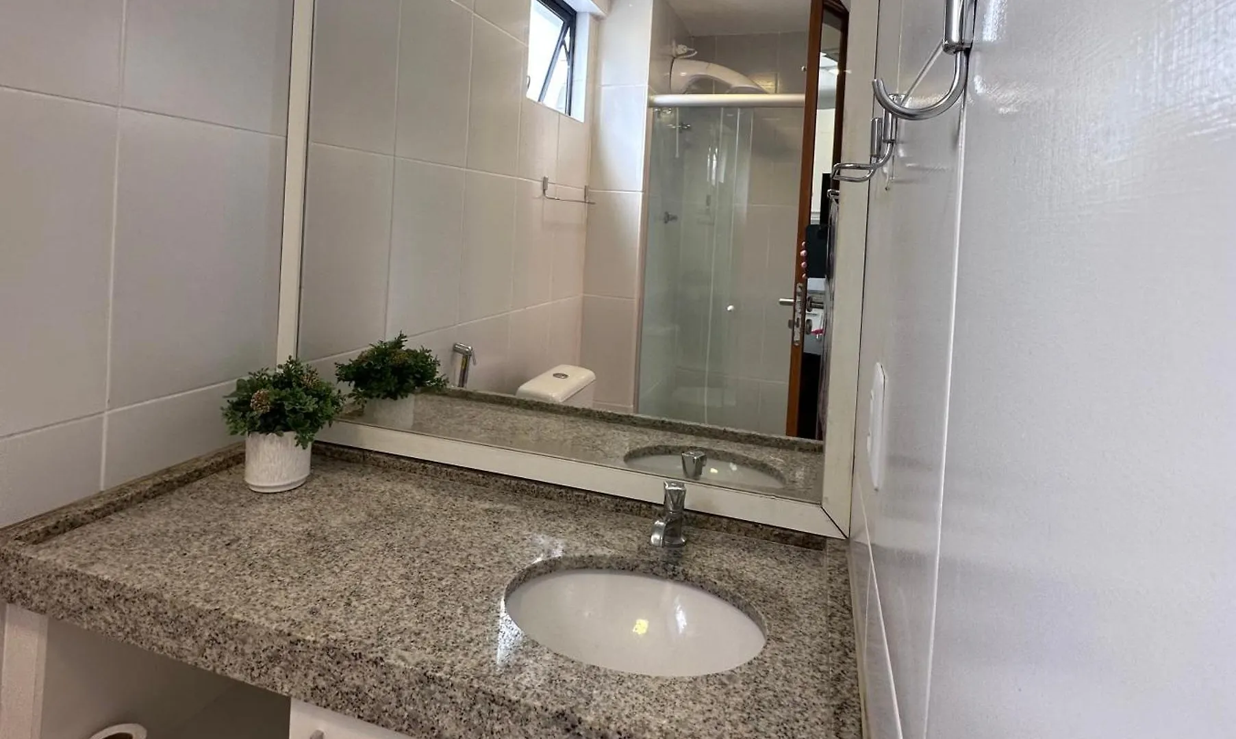 Flat Para 4 Pessoas Em Boa Viagem Com Piscina, Wifi 500Mbps, Localizado A 350 Metros Da Praia Recife